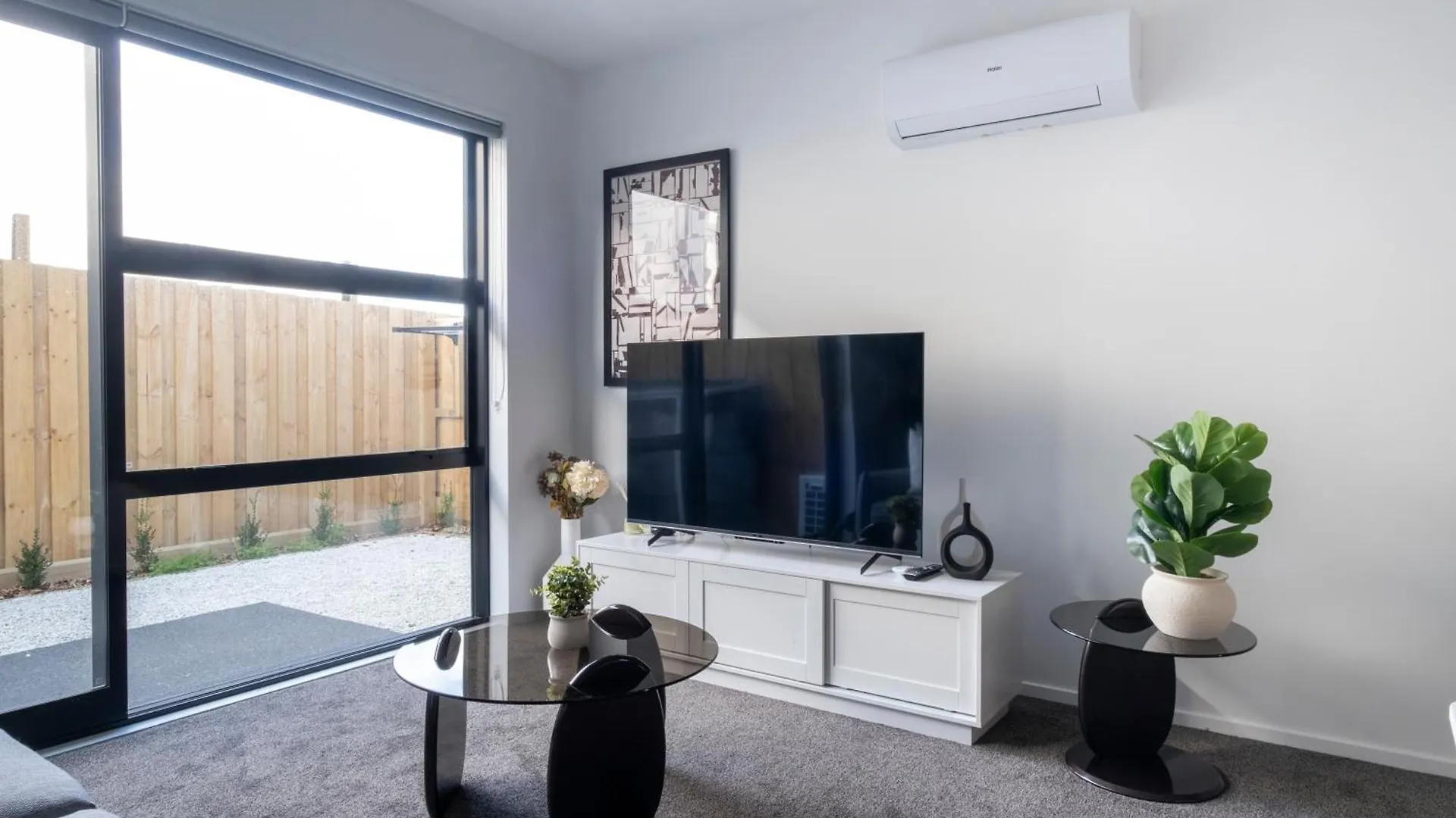 Luxury 2 Bed Townhome In Cbd كريستتشيرش